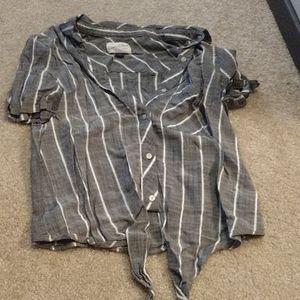 Collared button down crop top tie tshirr